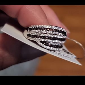 Levian chocolate champagne and Vanilla ring